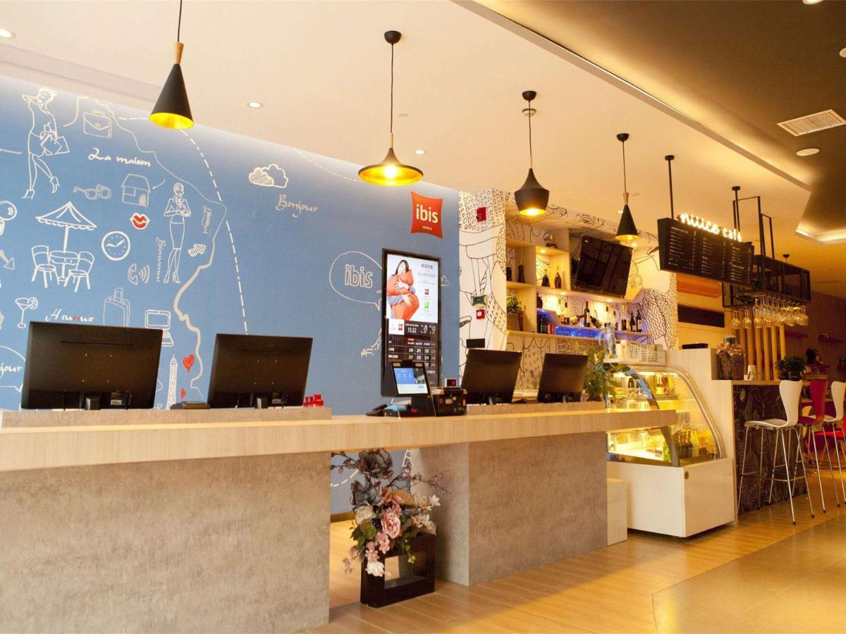Hotel Ibis Tianjin Railway Station North Square Exterior foto